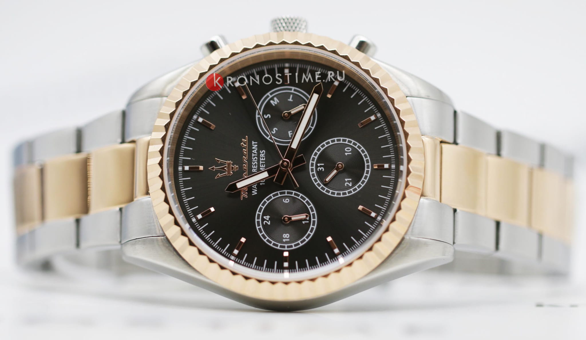 Maserati R8853100020 мужские часы застежка крупным планом
